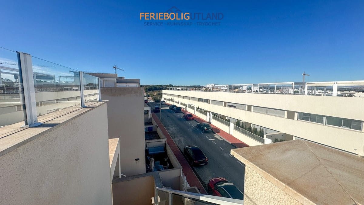 3 slaapkamer Bungalow te koop in Los Balcones met zwembad garage - € 299.000 (Ref: 10007063)