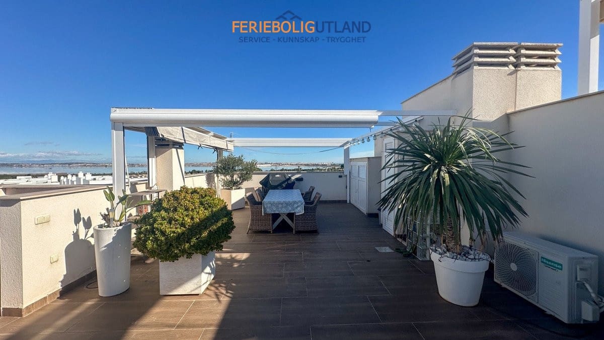 3 slaapkamer Bungalow te koop in Los Balcones met zwembad garage - € 299.000 (Ref: 10007063)