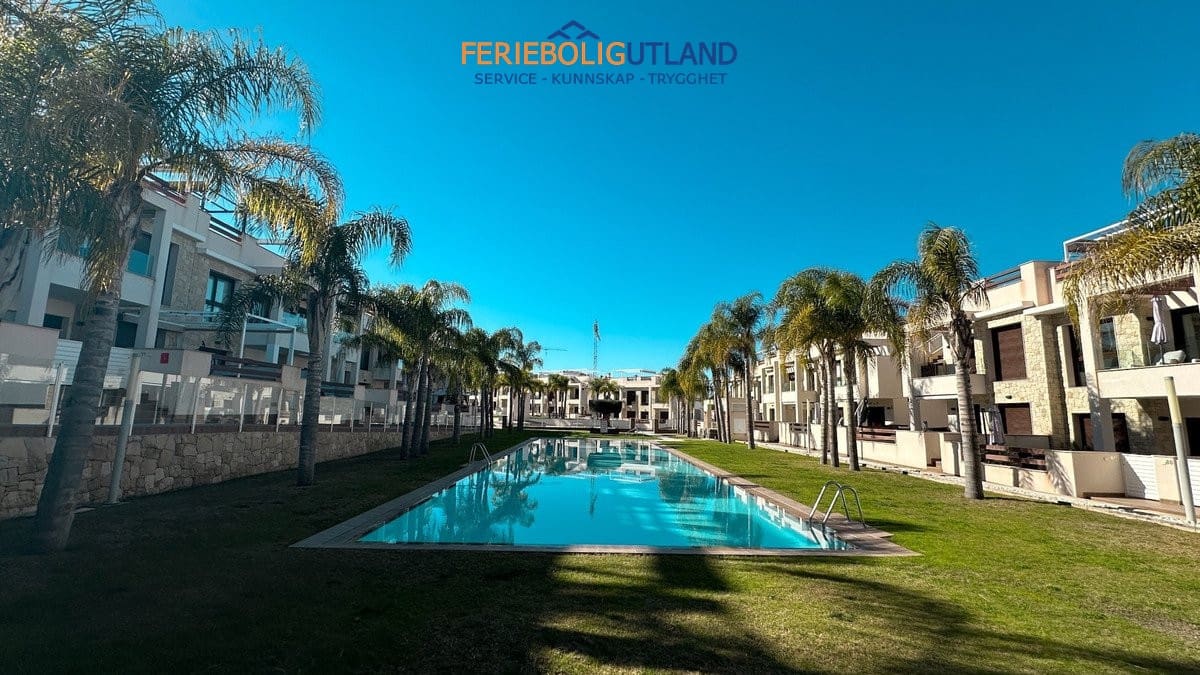 3 slaapkamer Bungalow te koop in Los Balcones met zwembad garage - € 299.000 (Ref: 10007063)