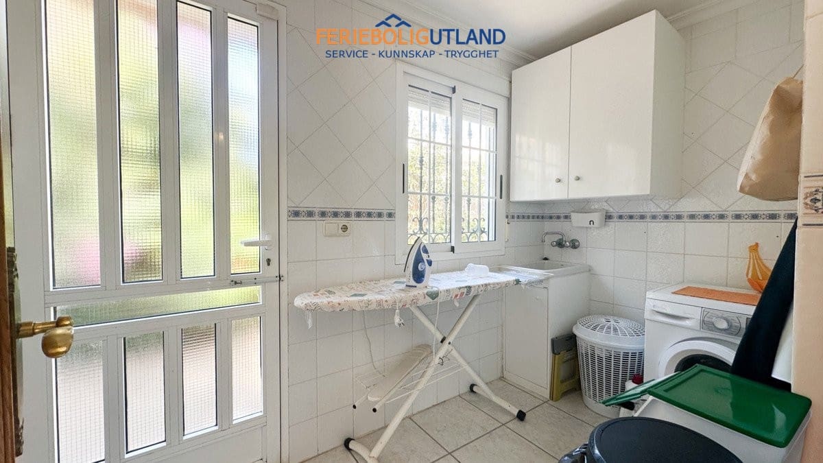 6 soveværelse Villa til salg i La Mata med swimmingpool garage - € 950.000 (Ref: 10007064)
