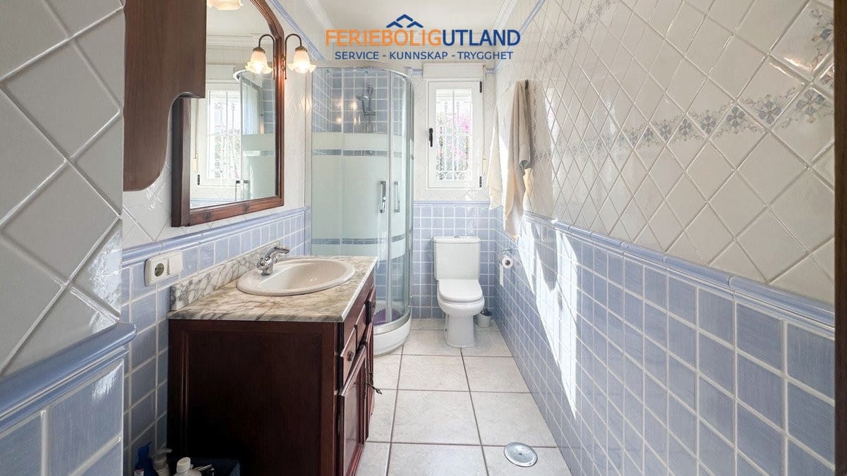 6 soveværelse Villa til salg i La Mata med swimmingpool garage - € 950.000 (Ref: 10007064)