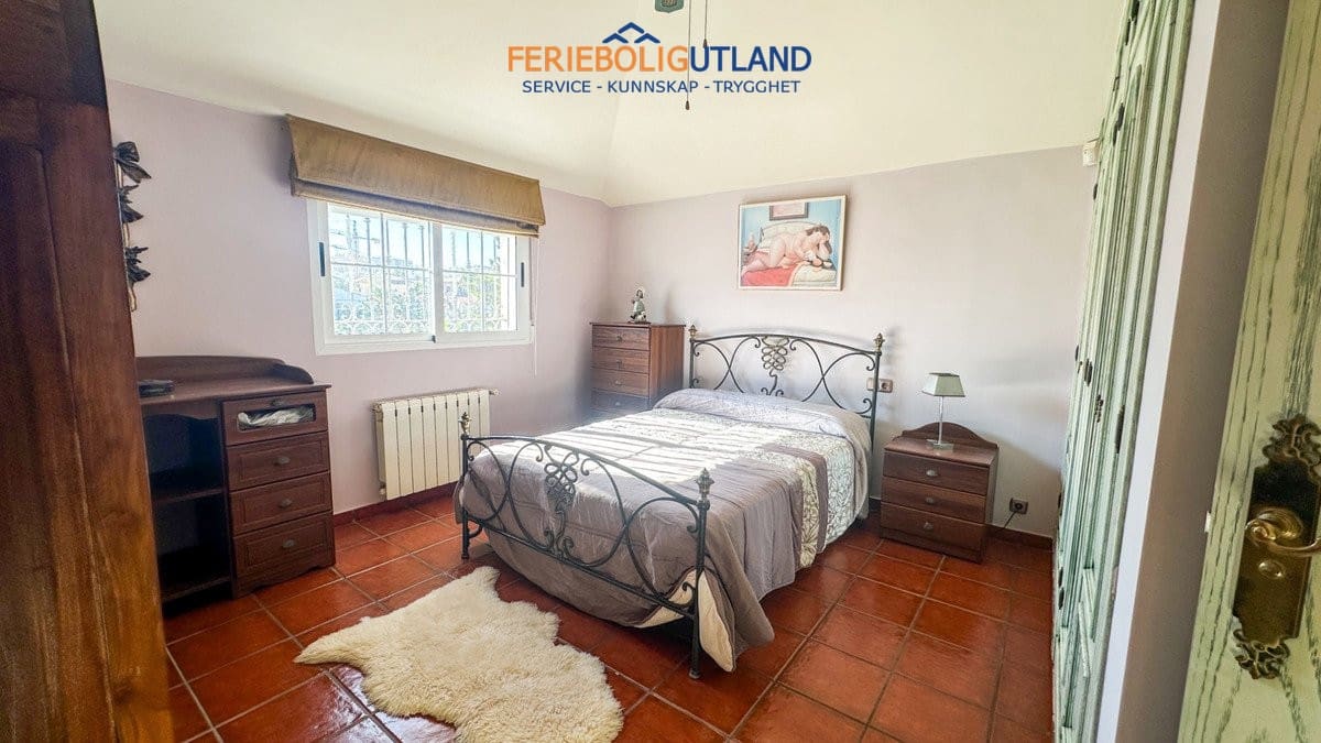 6 soveværelse Villa til salg i La Mata med swimmingpool garage - € 950.000 (Ref: 10007064)