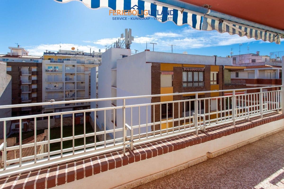 3 soveværelse Lejlighed til salg i Torrevieja med garage - € 197.000 (Ref: 10007065)