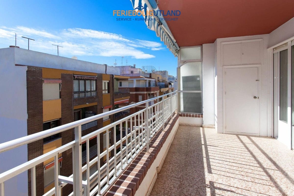 3 soveværelse Lejlighed til salg i Torrevieja med garage - € 197.000 (Ref: 10007065)