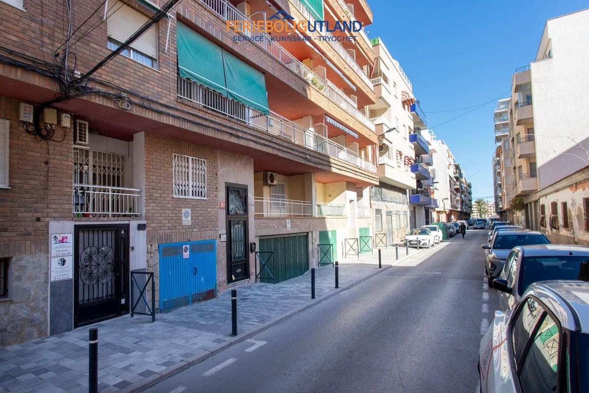 3 soveværelse Lejlighed til salg i Torrevieja med garage - € 197.000 (Ref: 10007065)