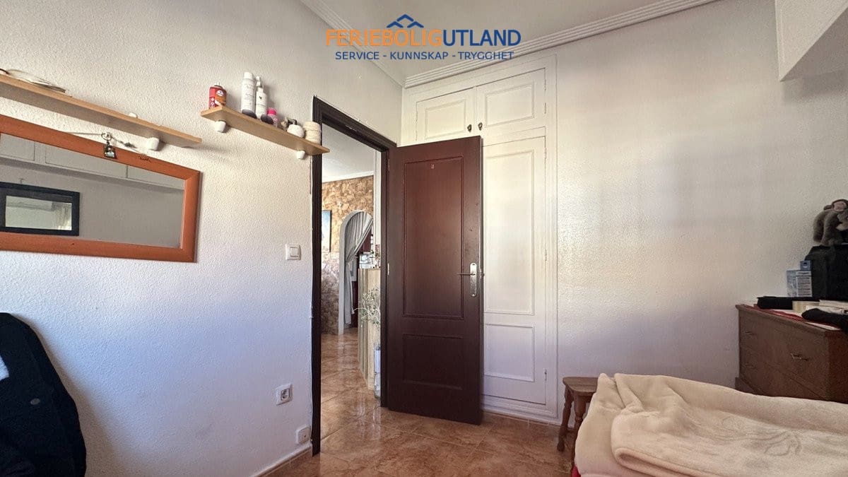 2 soveværelse Bungalow til salg i Torrevieja med swimmingpool - € 179.900 (Ref: 10007067)