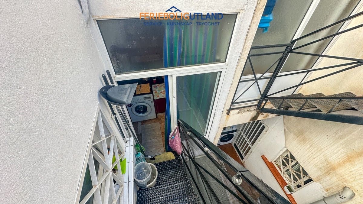 2 soveværelse Bungalow til salg i Torrevieja med swimmingpool - € 179.900 (Ref: 10007067)