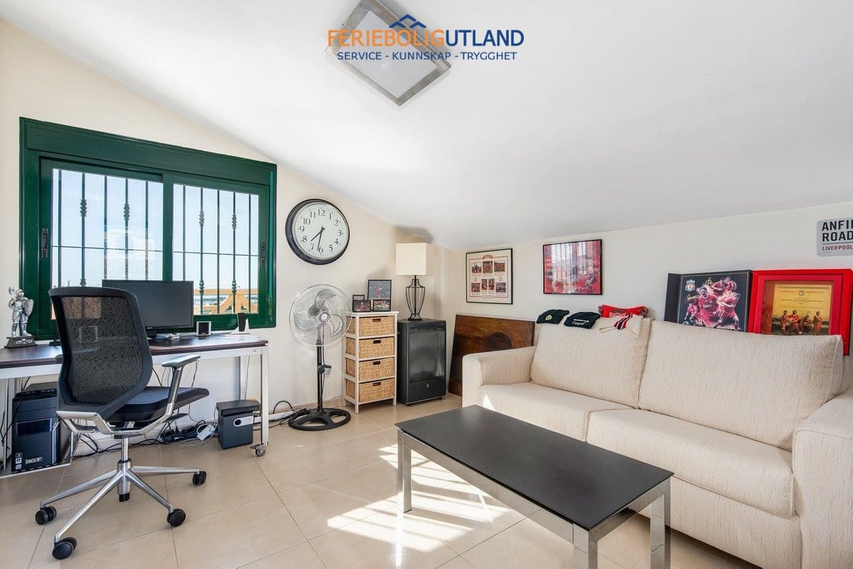 4 slaapkamer Villa te koop in Ciudad Quesada met zwembad garage - € 470.000 (Ref: 10007069)