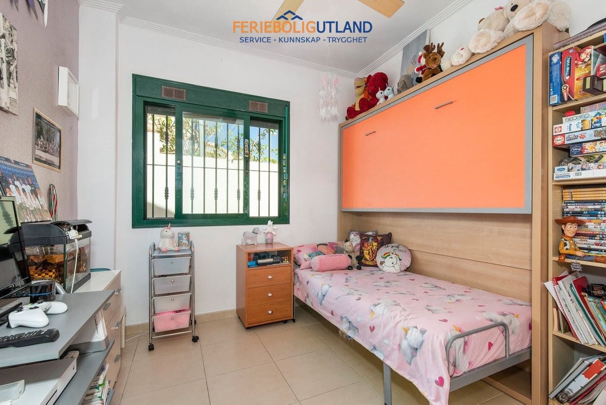 4 slaapkamer Villa te koop in Ciudad Quesada met zwembad garage - € 470.000 (Ref: 10007069)