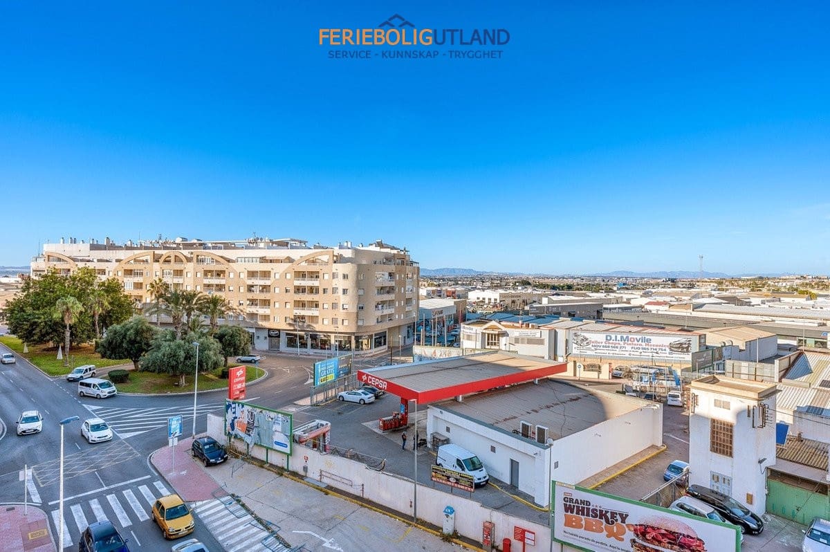 2 soveværelse Lejlighed til salg i Torrevieja - € 149.000 (Ref: 10007070)