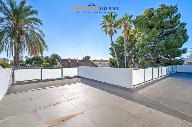 4 soverom Villa til salgs i Dehesa de Campoamor, Orihuela med svømmebasseng garasje - € 985 000 (Ref: 10007071)