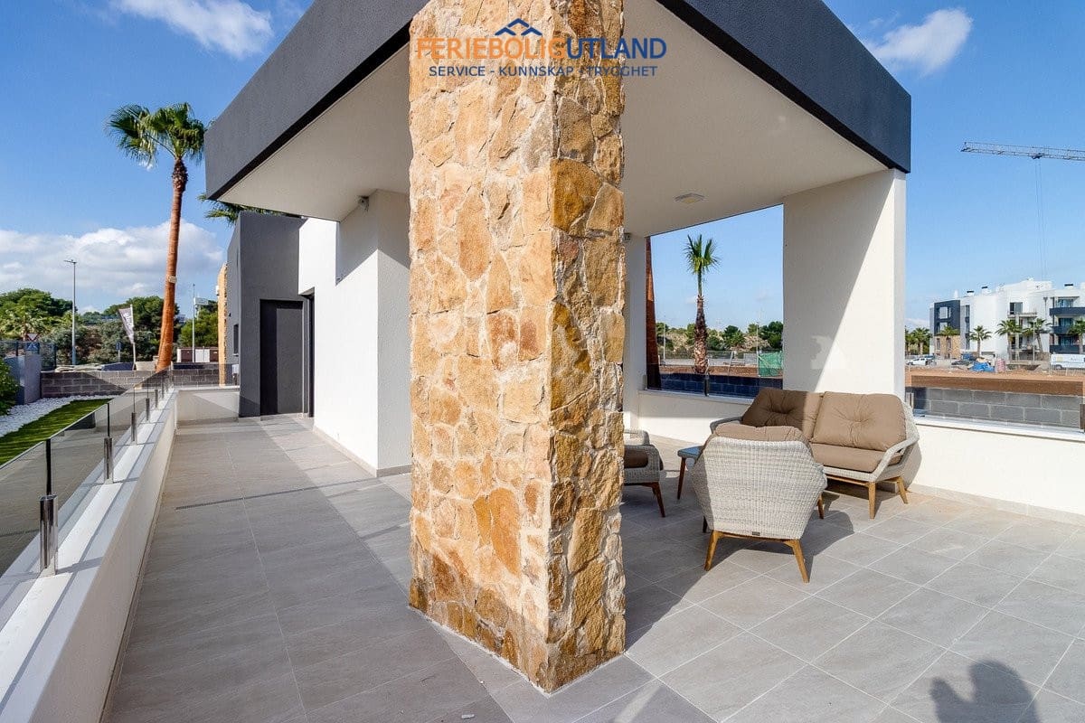 2 slaapkamer Penthouse te koop in Ciudad Quesada met zwembad - € 289.000 (Ref: 10007072)