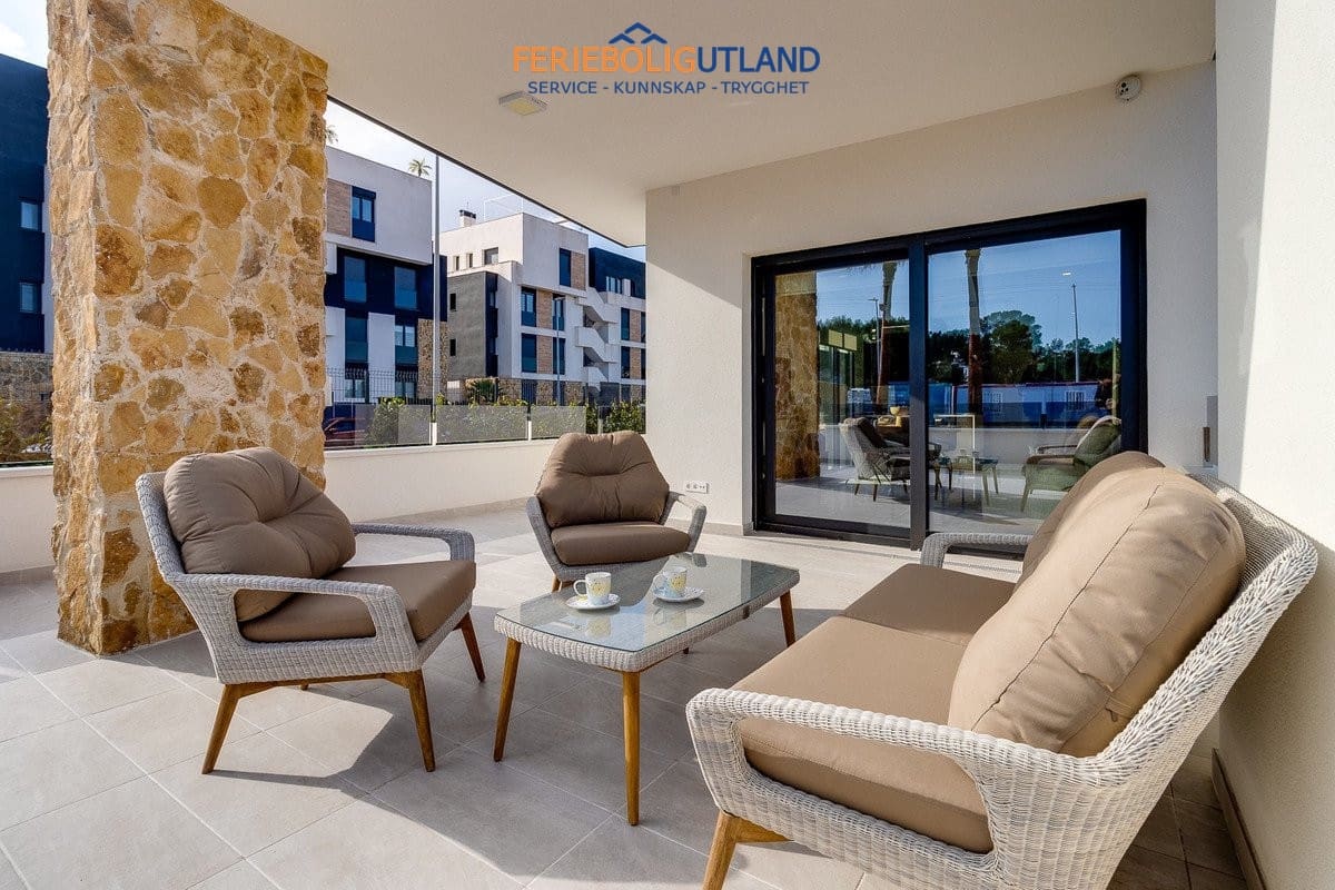 2 slaapkamer Penthouse te koop in Ciudad Quesada met zwembad - € 289.000 (Ref: 10007072)