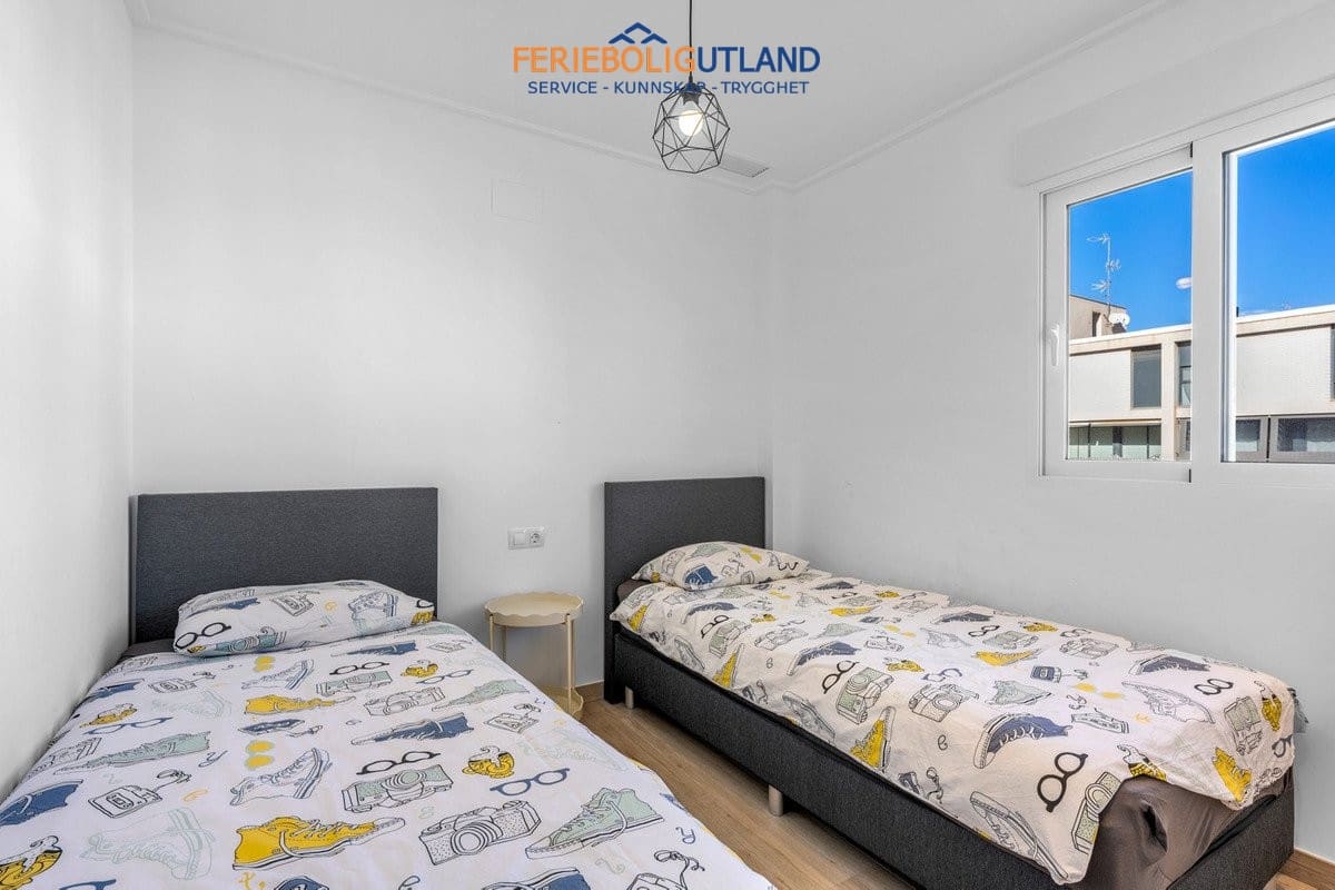 3 soveværelse Lejlighed til salg i Villamartin med swimmingpool garage - € 329.900 (Ref: 10007074)