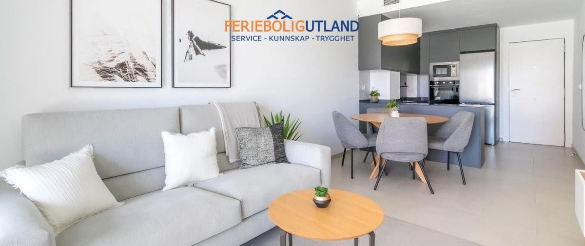 2 soveværelse Lejlighed til salg i Torrevieja med swimmingpool garage - € 287.000 (Ref: 10007075)