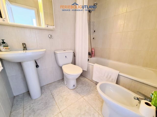 2 soverom Leilighet til salgs i Villamartin, Orihuela med svømmebasseng garasje - € 129 000 (Ref: 10009839)