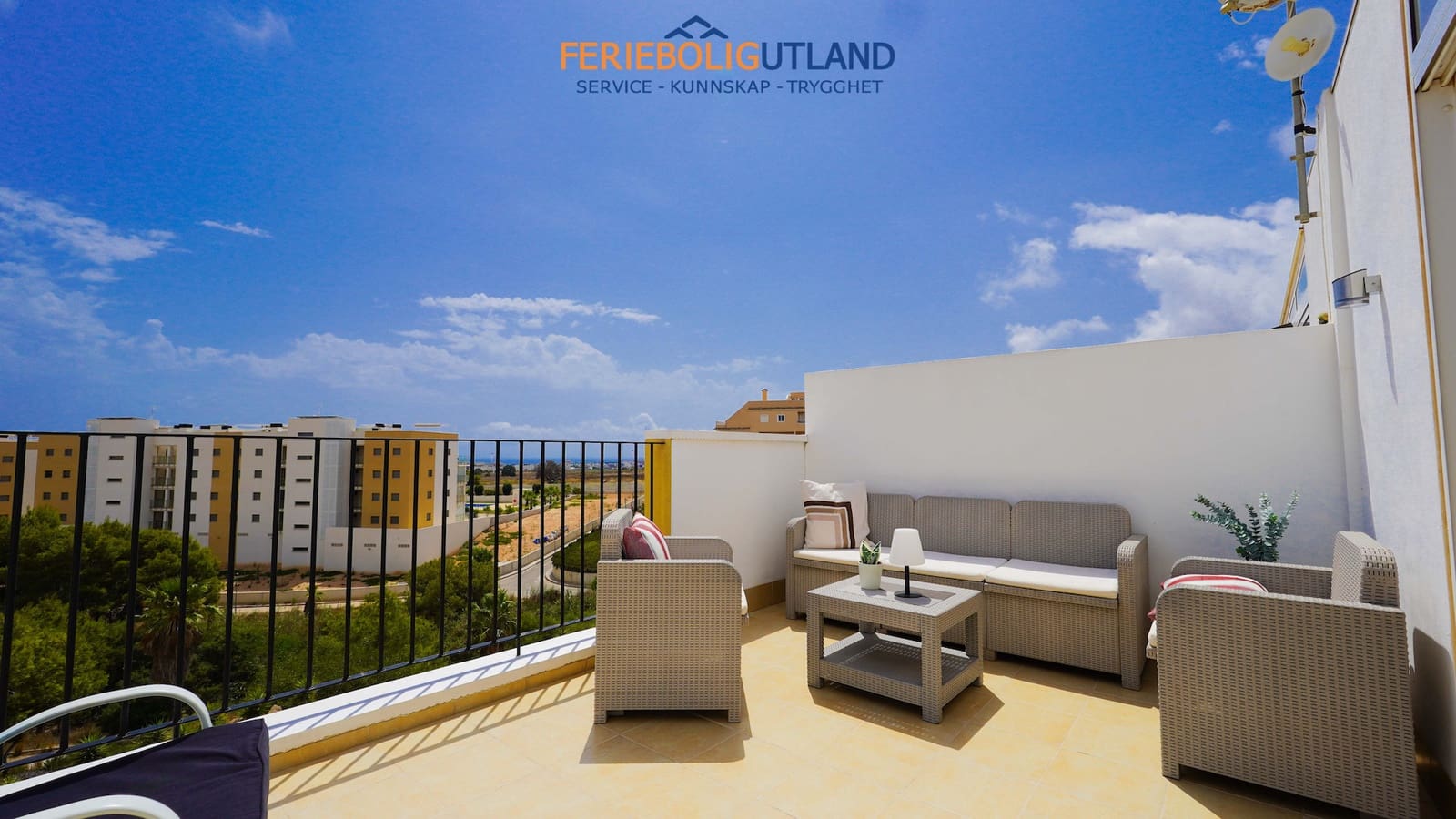 3 sovrum Hus till salu i Villamartin med pool - 285 000 € (Ref: 10009840)