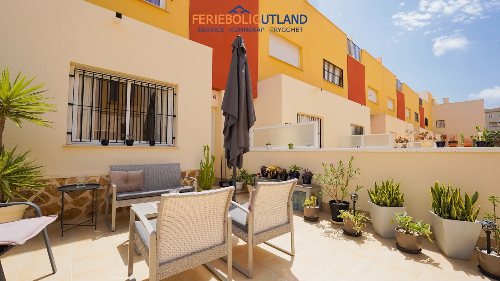 3 sovrum Hus till salu i Villamartin med pool - 285 000 € (Ref: 10009840)