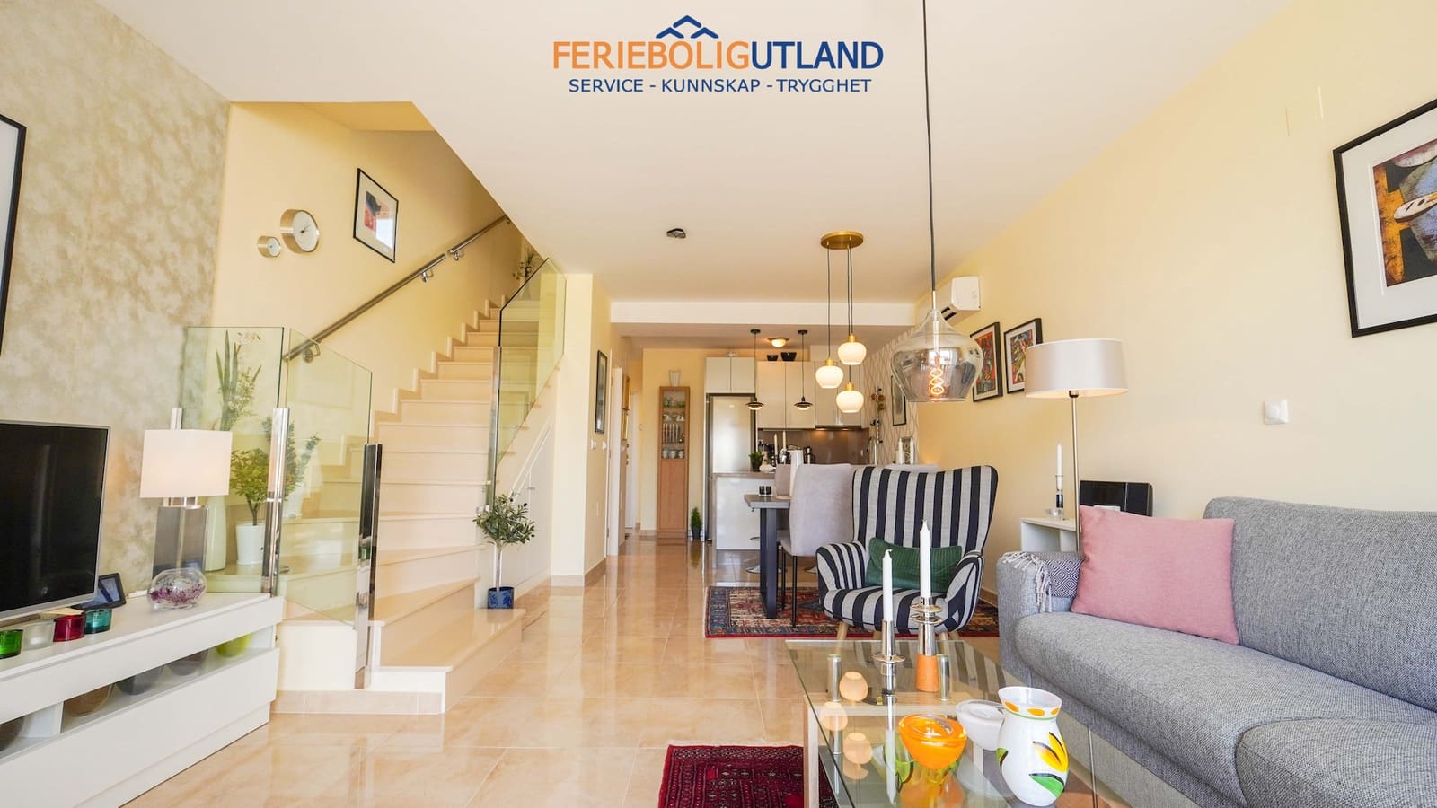 3 sovrum Hus till salu i Villamartin med pool - 285 000 € (Ref: 10009840)