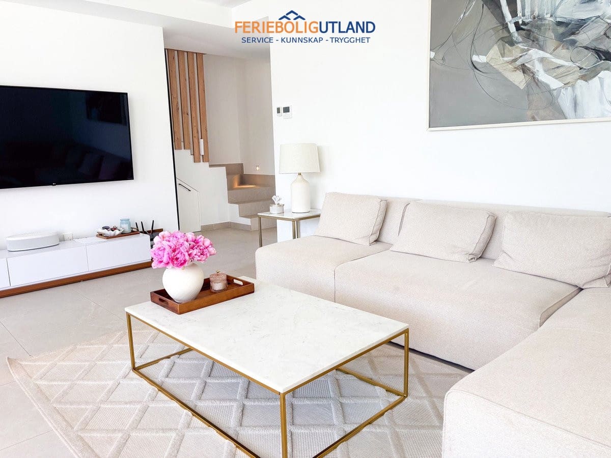3 chambre Villa/Maison à vendre à Cabo Roig avec piscine garage - 749 000 € (Ref: 10011921)