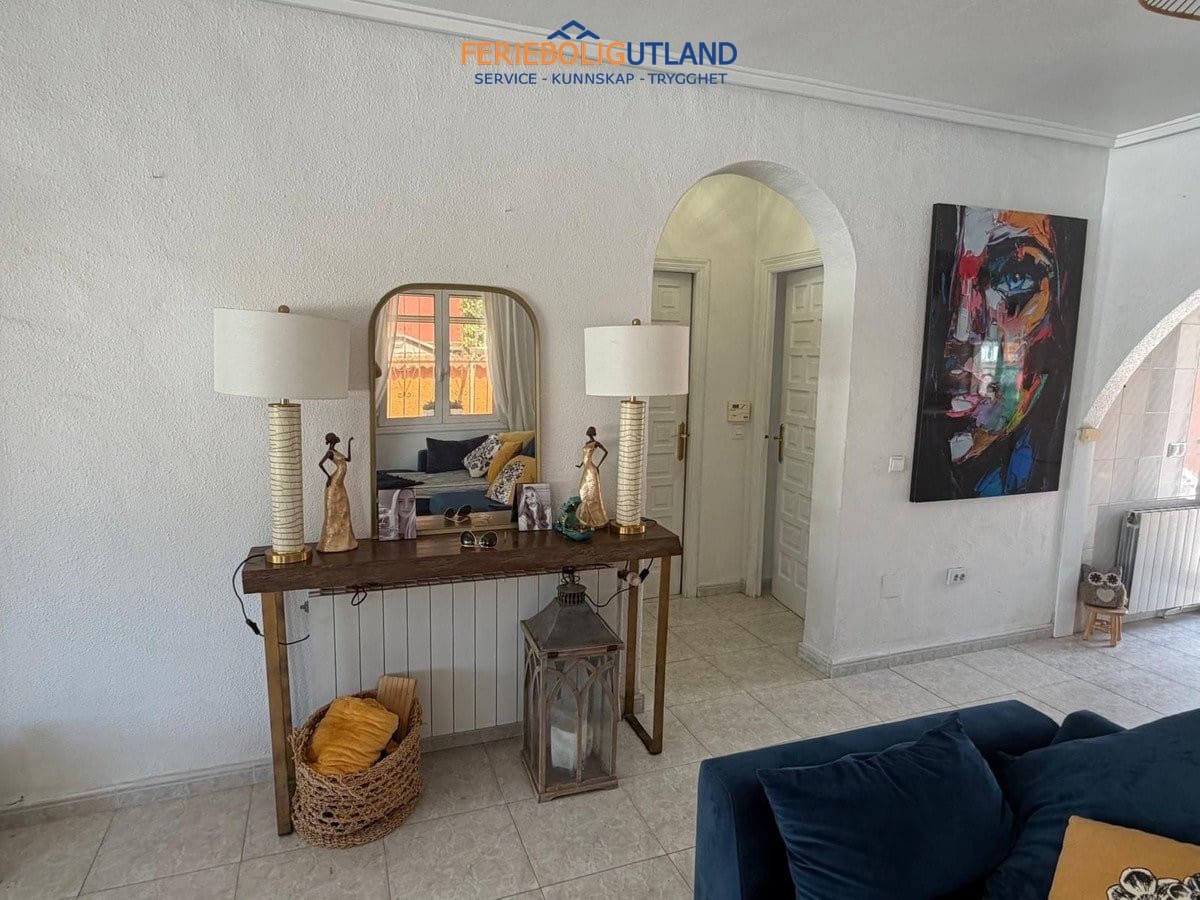 4 slaapkamer Villa te koop in Ciudad Quesada met zwembad garage - € 475.000 (Ref: 10011922)