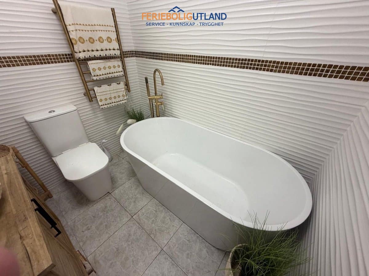 4 slaapkamer Villa te koop in Ciudad Quesada met zwembad garage - € 475.000 (Ref: 10011922)