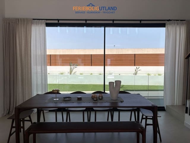4 soveværelse Villa til salg i Los Balcones - Los Altos, Torrevieja med swimmingpool garage - € 1.050.000 (Ref: 10011924)