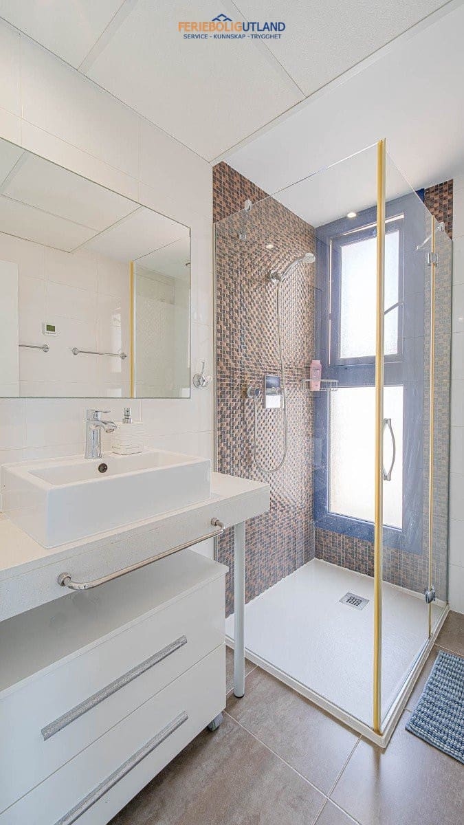 2 bedroom Apartment for sale in Punta Prima with pool - € 450,000 (Ref: 10012248)