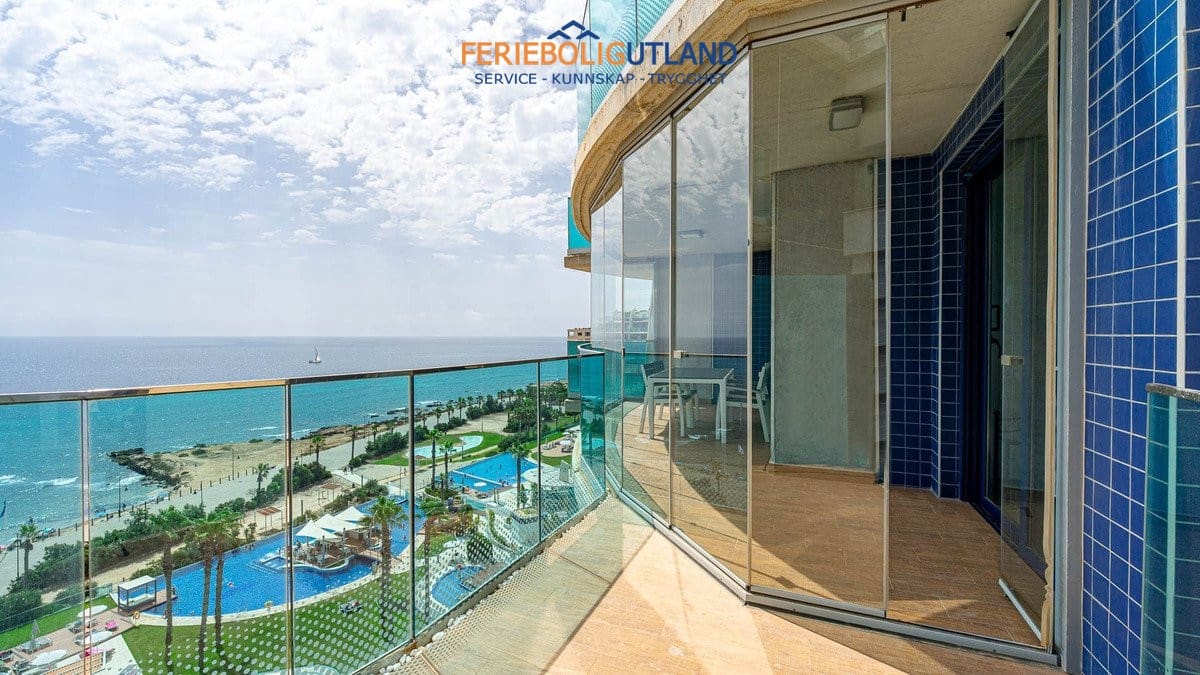 2 bedroom Apartment for sale in Punta Prima with pool - € 450,000 (Ref: 10012248)