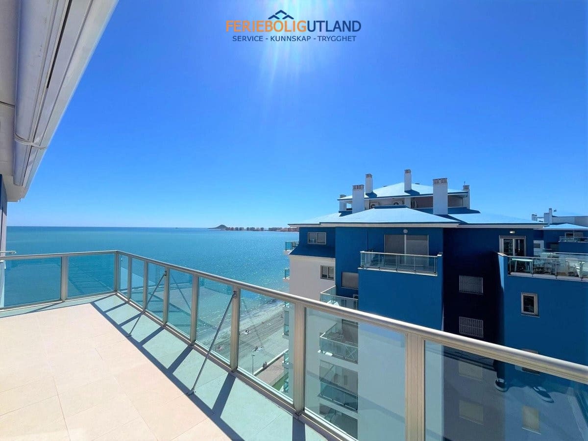 3 bedroom Penthouse for sale in La Manga del Mar Menor with pool garage - € 525,000 (Ref: 10012254)