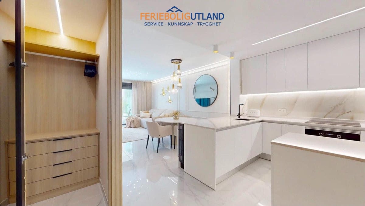 2 bedroom Apartment for sale in Playa Flamenca with pool garage - € 550,000 (Ref: 10012256)