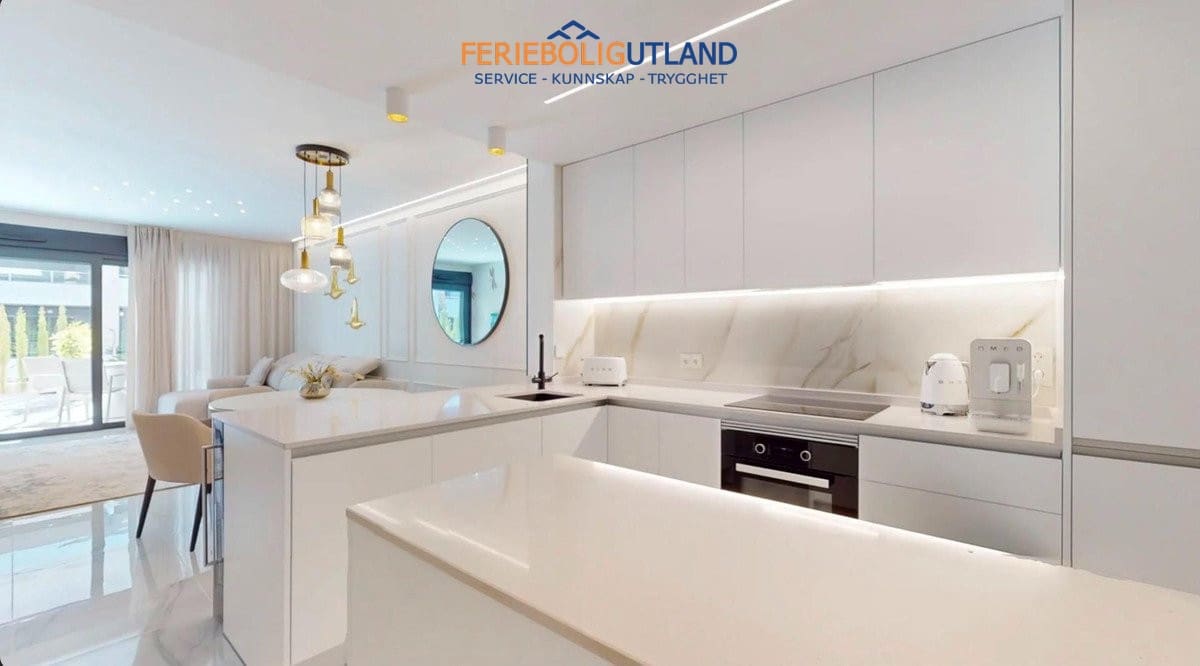 2 bedroom Apartment for sale in Playa Flamenca with pool garage - € 550,000 (Ref: 10012256)