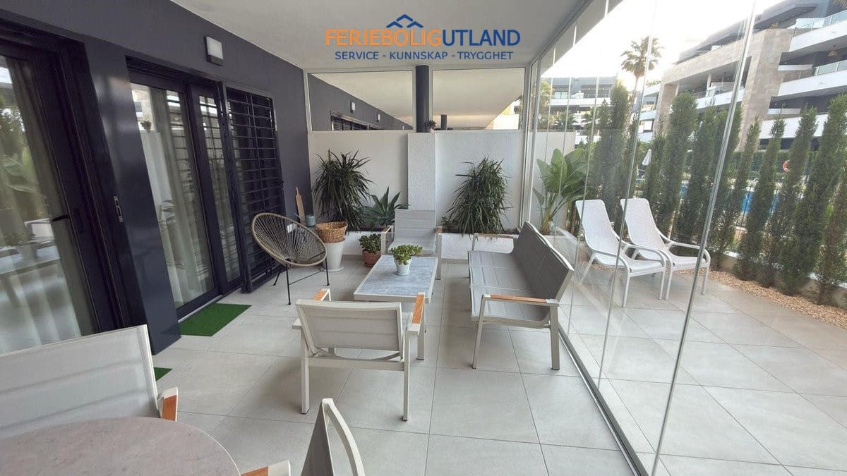 2 bedroom Apartment for sale in Playa Flamenca with pool garage - € 550,000 (Ref: 10012256)