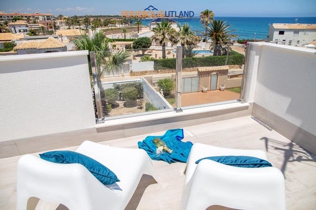3 bedroom Villa for sale in Playa Flamenca, Orihuela with pool garage - € 940,000 (Ref: 10012257)