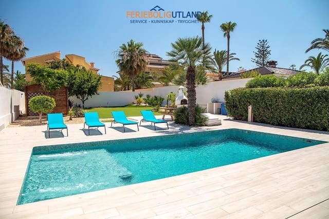 3 bedroom Villa for sale in Playa Flamenca, Orihuela with pool garage - € 940,000 (Ref: 10012257)