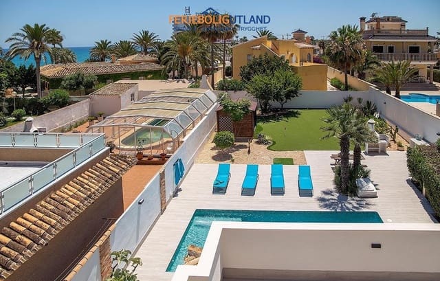 3 bedroom Villa for sale in Playa Flamenca, Orihuela with pool garage - € 940,000 (Ref: 10012257)