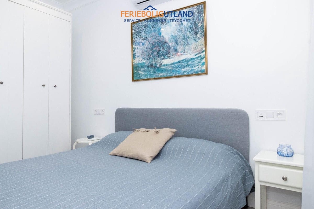 3 slaapkamer Huis te koop in La Zenia met garage - € 348.000 (Ref: 10012258)