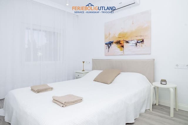 3 slaapkamer Huis te koop in La Zenia, Orihuela met garage - € 348.000 (Ref: 10012258)