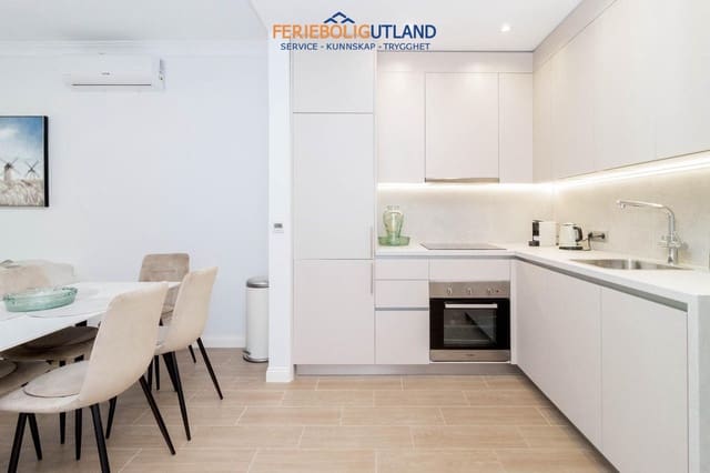 3 slaapkamer Huis te koop in La Zenia, Orihuela met garage - € 348.000 (Ref: 10012258)