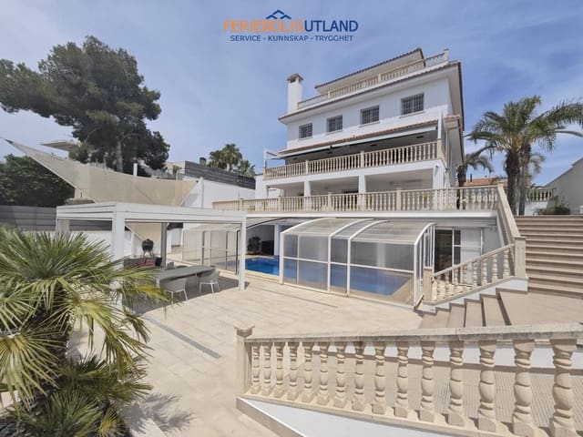 4 Zimmer Villa zu verkaufen in Dehesa de Campoamor, Orihuela mit Pool Garage - 1.225.000 € (Ref: 10012260)