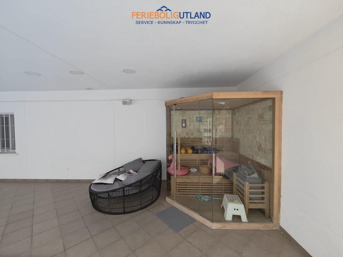 4 Zimmer Villa zu verkaufen in Campoamor mit Pool Garage - 1.225.000 € (Ref: 10012260)