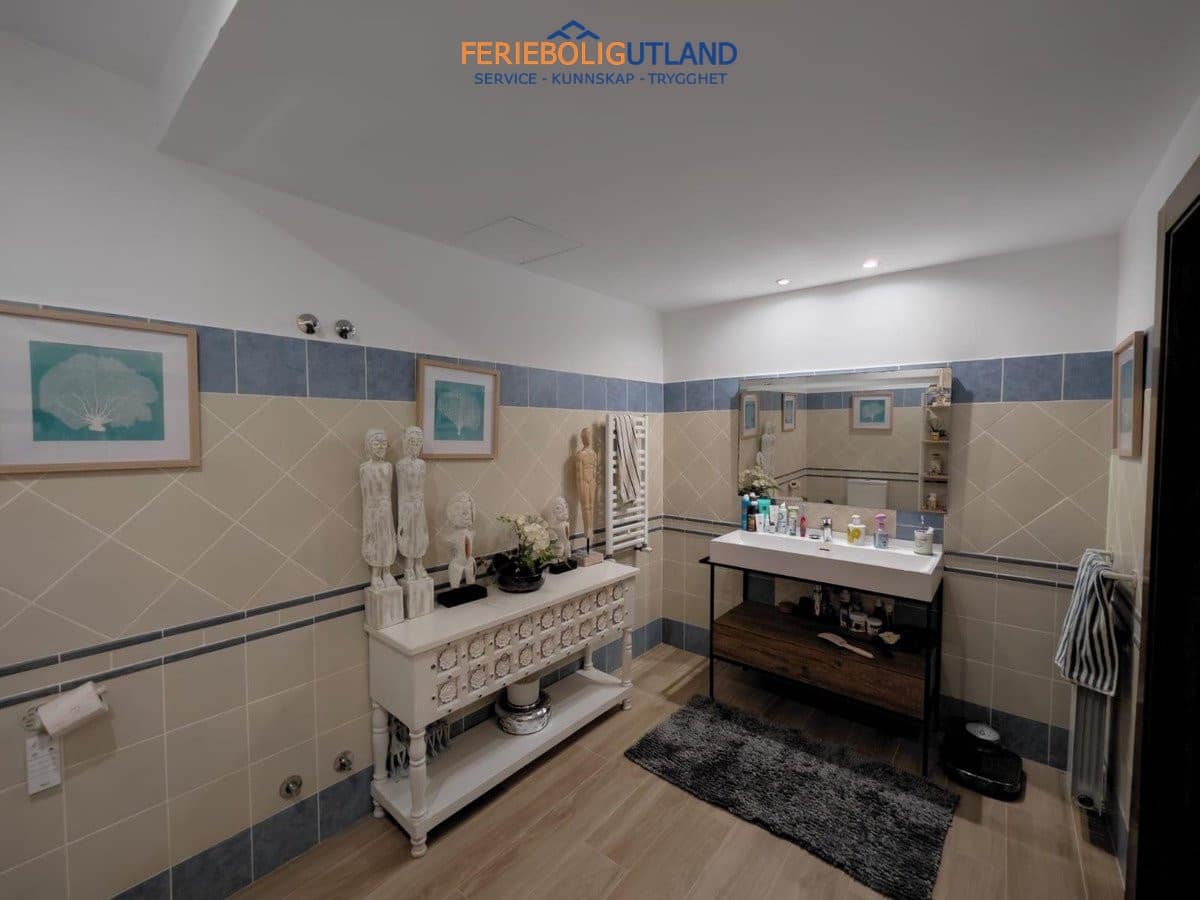 4 Zimmer Villa zu verkaufen in Campoamor mit Pool Garage - 1.225.000 € (Ref: 10012260)