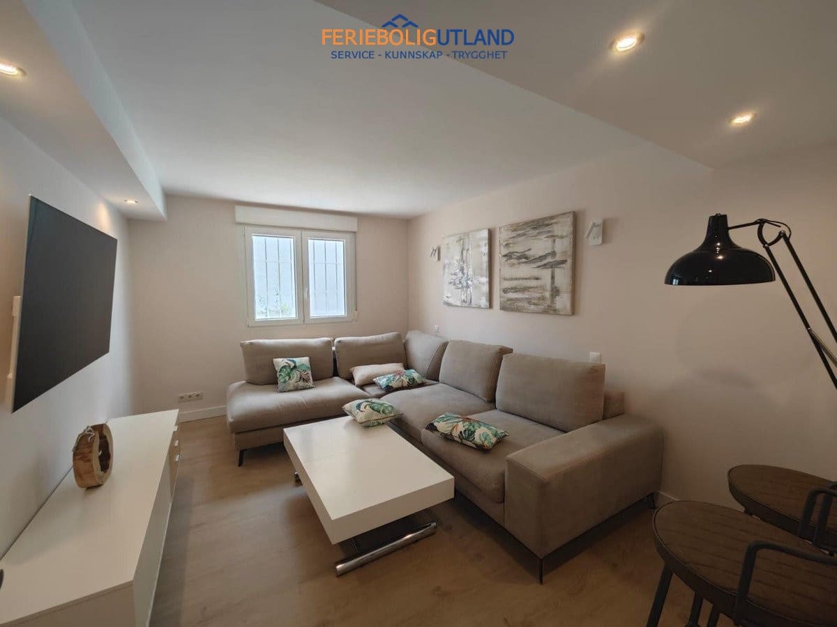 4 Zimmer Villa zu verkaufen in Campoamor mit Pool Garage - 1.225.000 € (Ref: 10012260)