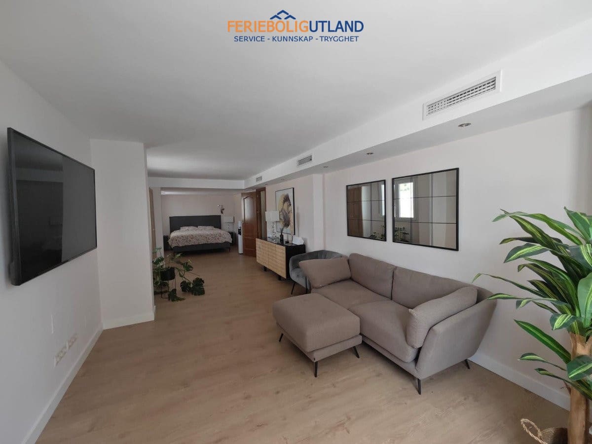 4 Zimmer Villa zu verkaufen in Campoamor mit Pool Garage - 1.225.000 € (Ref: 10012260)