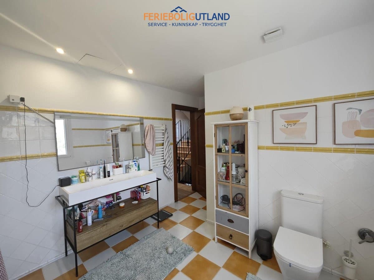 4 Zimmer Villa zu verkaufen in Campoamor mit Pool Garage - 1.225.000 € (Ref: 10012260)