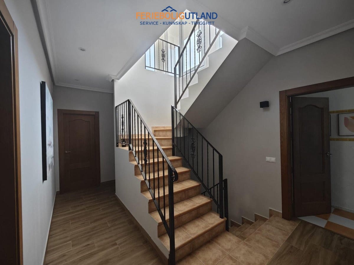 4 Zimmer Villa zu verkaufen in Campoamor mit Pool Garage - 1.225.000 € (Ref: 10012260)