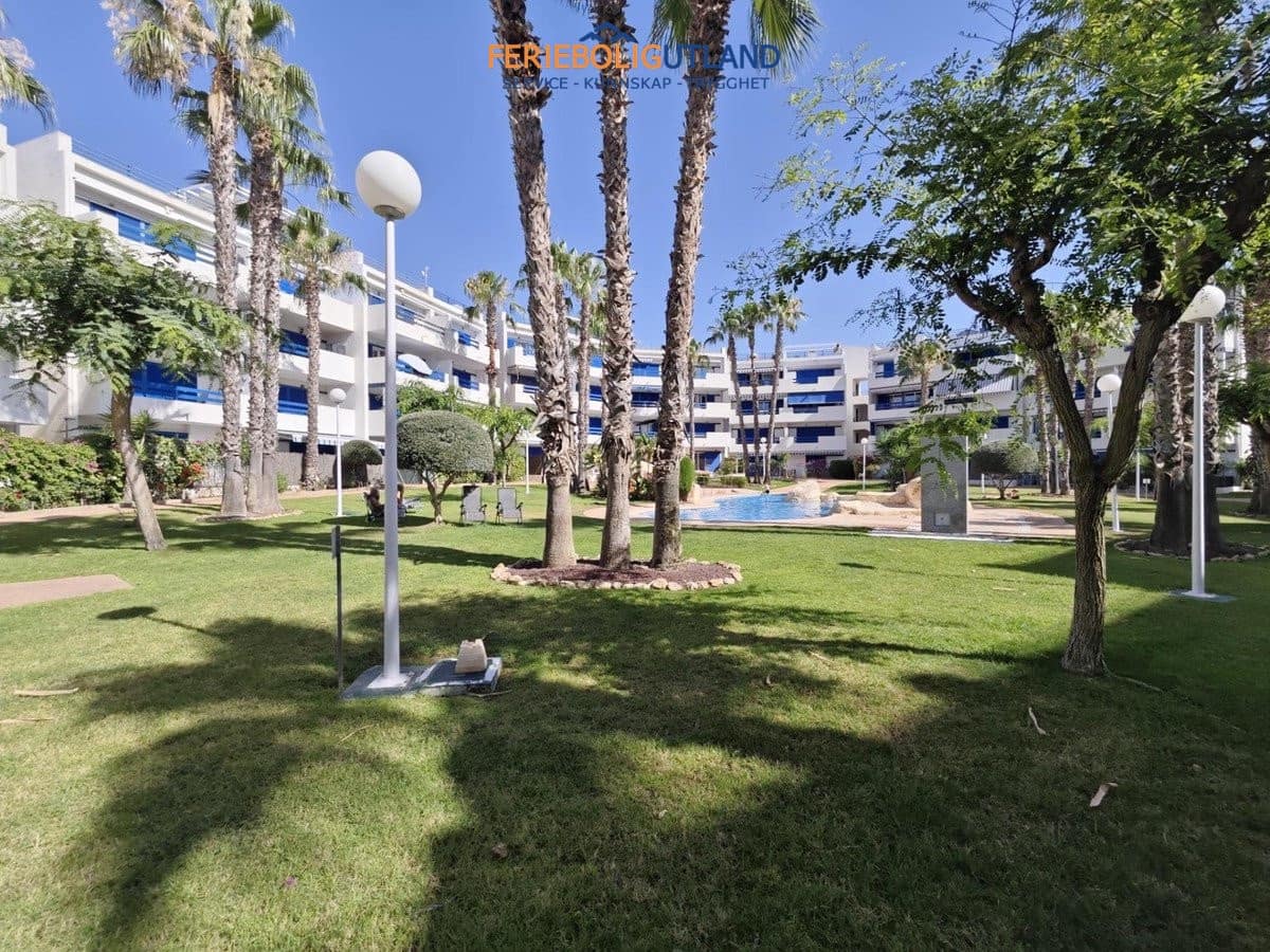 1 bedroom Apartment for sale in Playa Flamenca with pool garage - € 189,000 (Ref: 10012261)