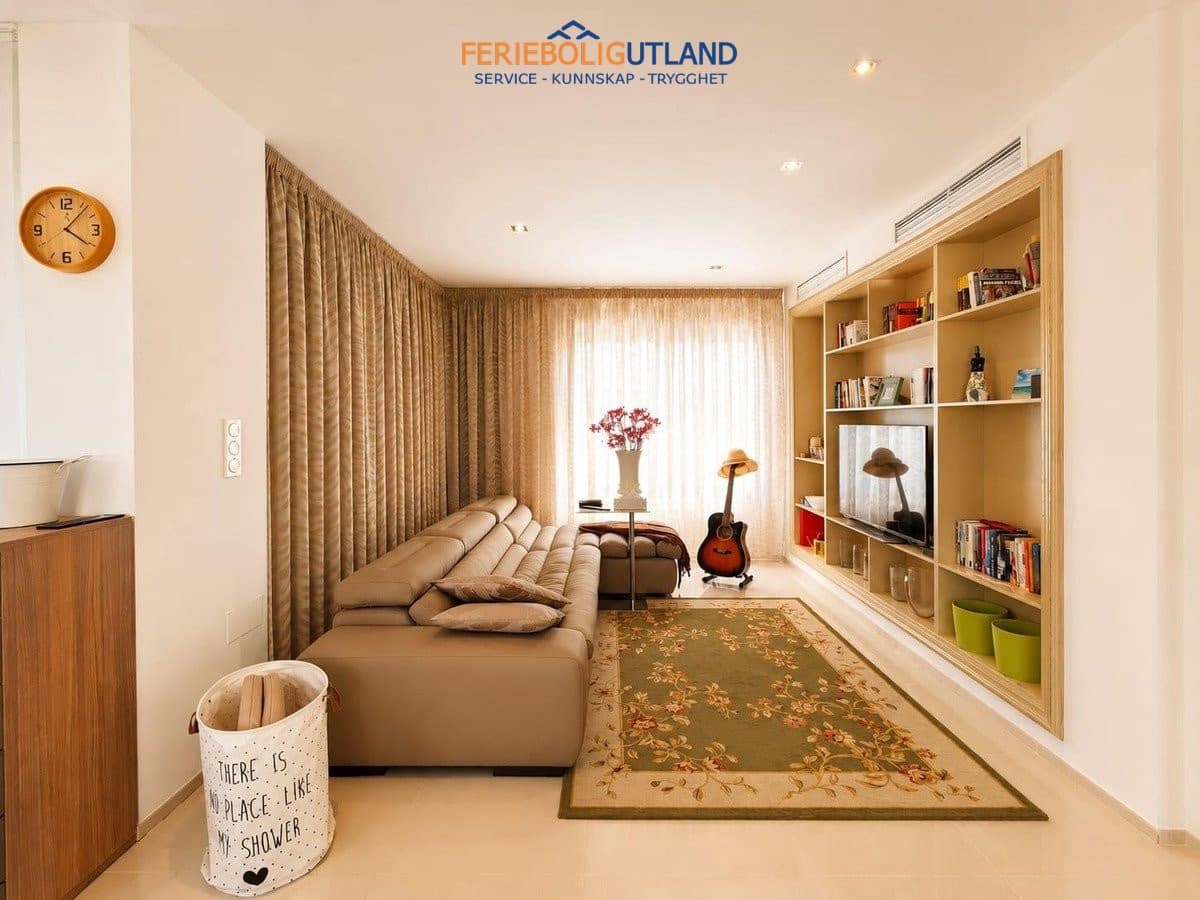 5 quarto Moradia para venda em La Zenia com piscina - 900 000 € (Ref: 10012263)