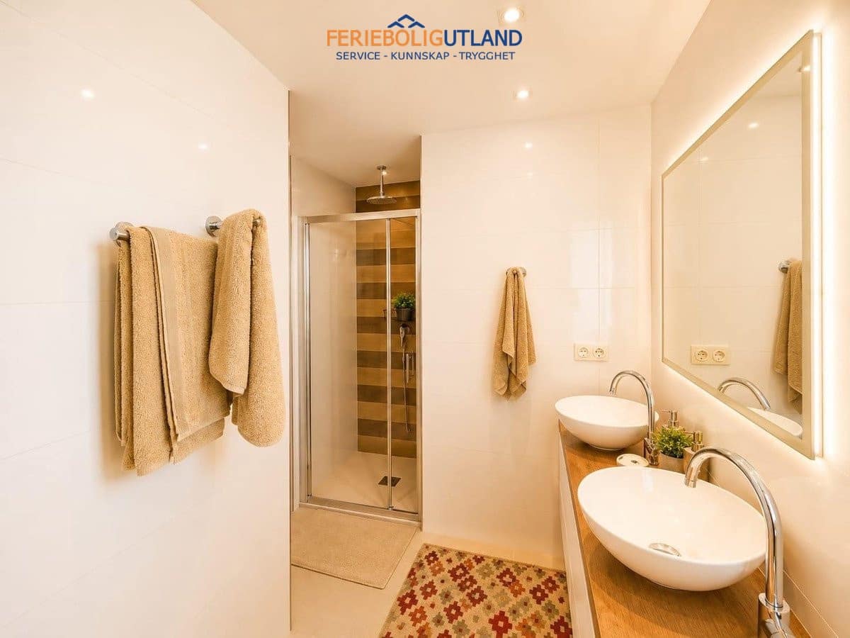 5 quarto Moradia para venda em La Zenia com piscina - 900 000 € (Ref: 10012263)