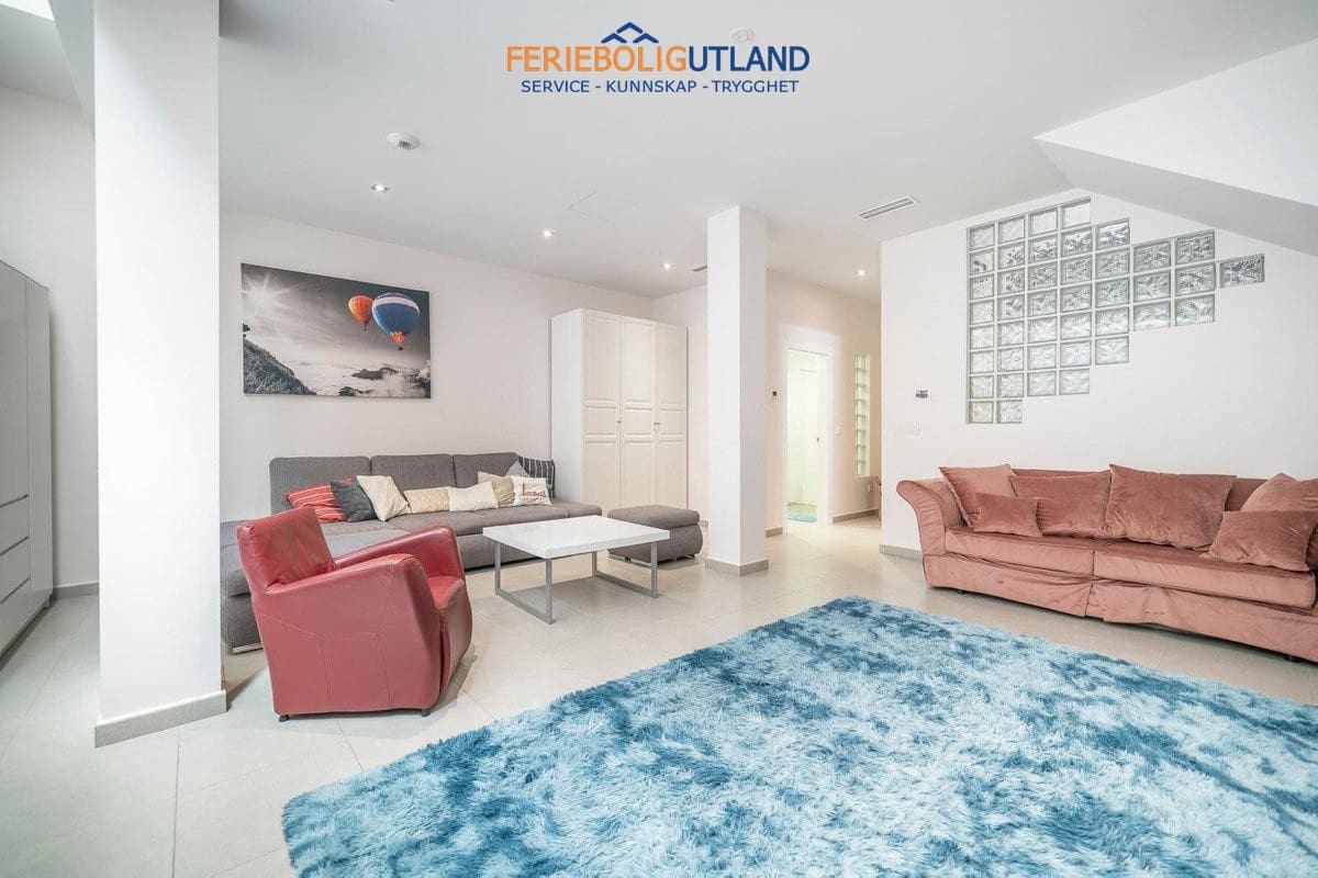 5 soveværelse Villa til salg i Aguas Nuevas med swimmingpool - € 559.000 (Ref: 10012265)